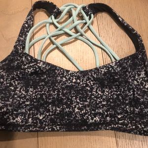 Lululemon bra top size 4